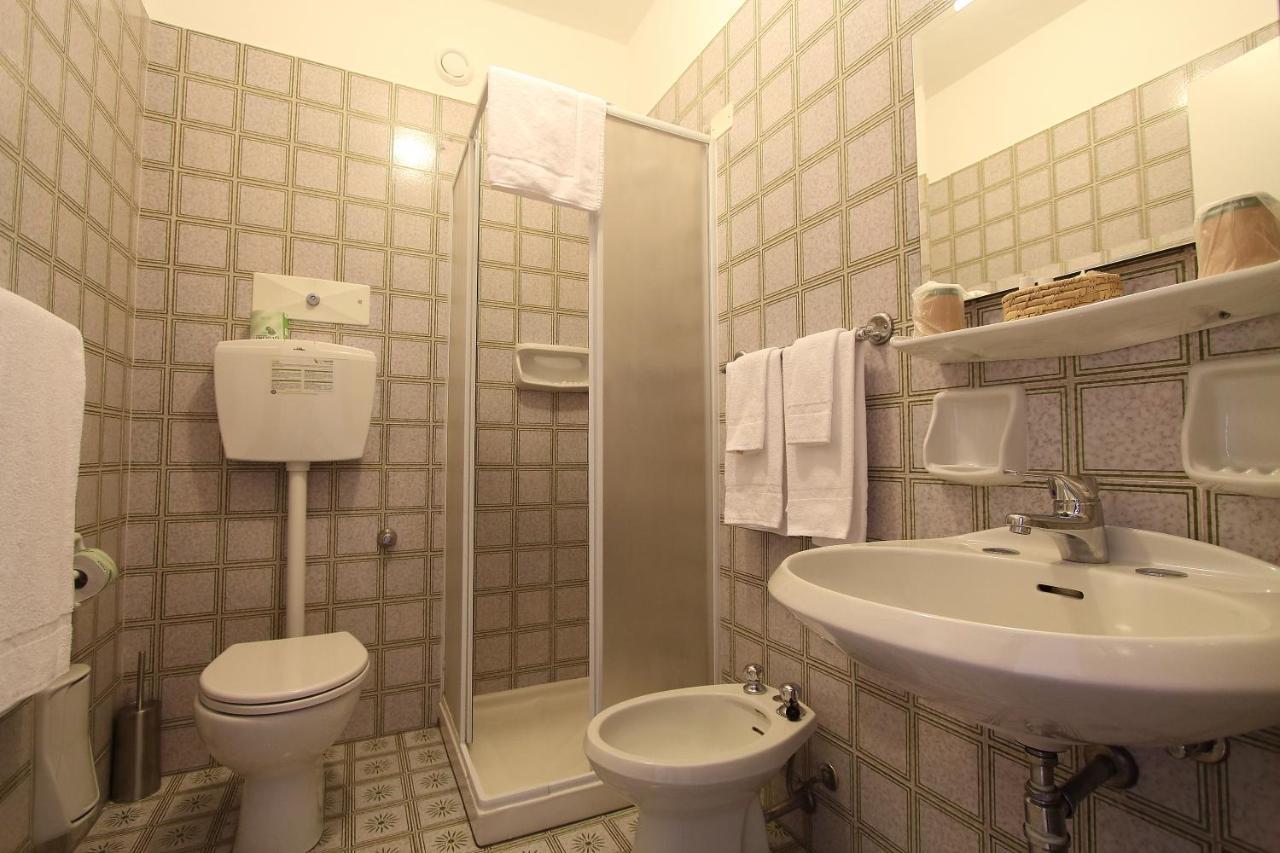 Hotel Giardino Breno Extérieur photo