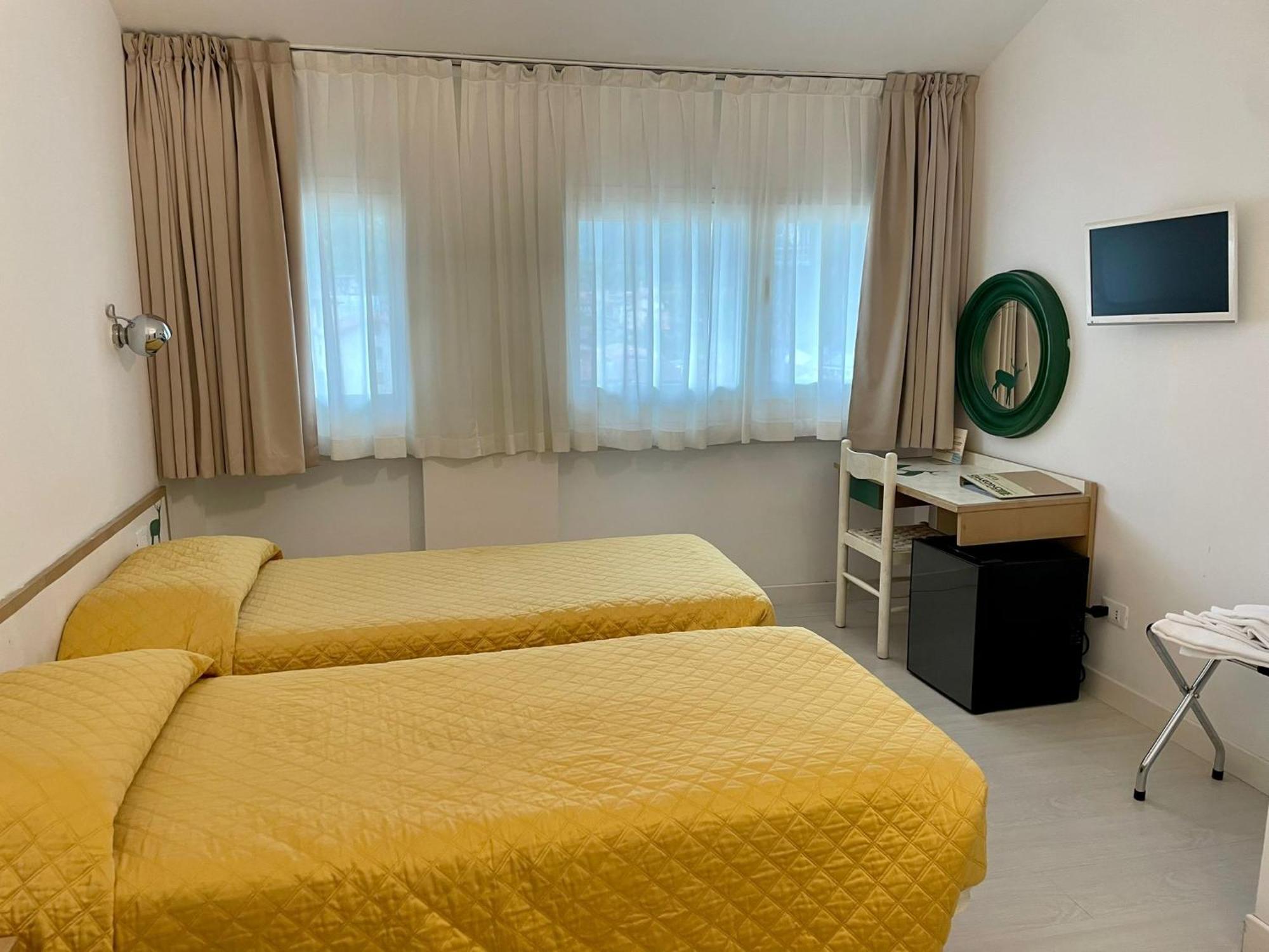 Hotel Giardino Breno Extérieur photo